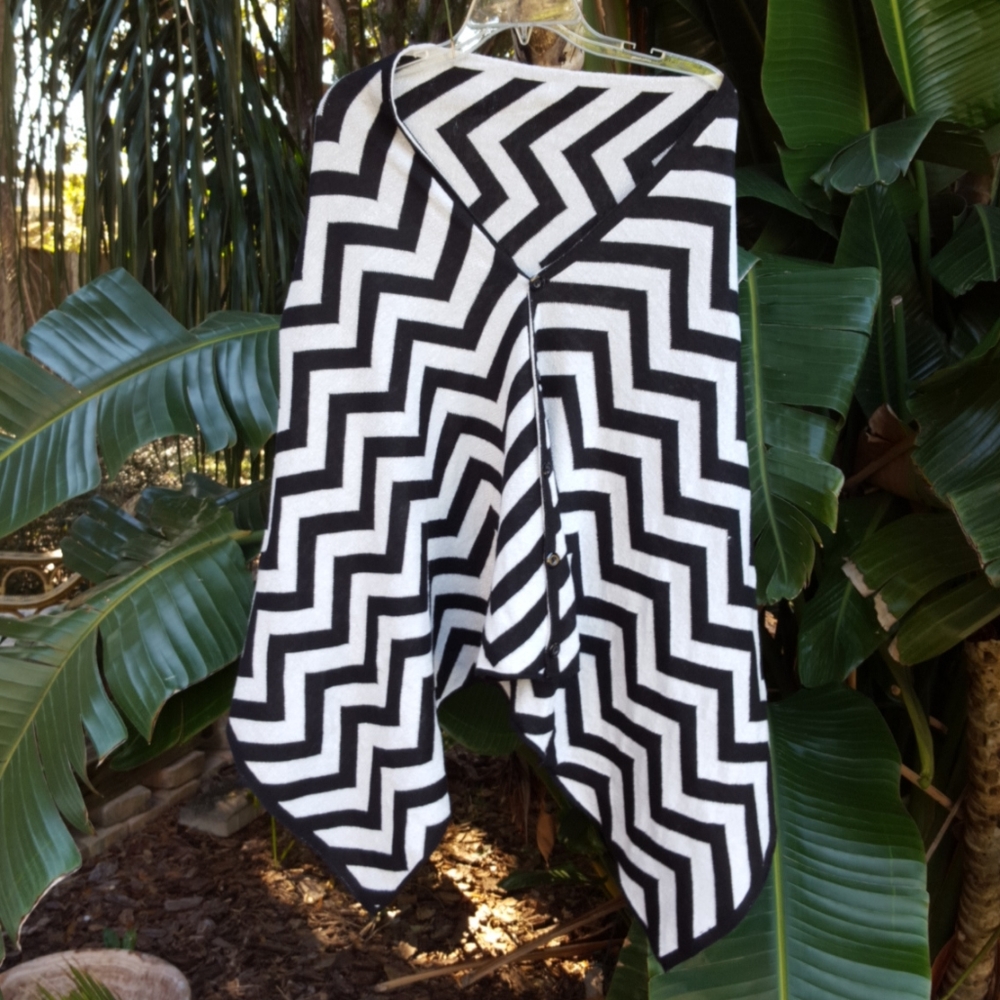 Geometric Silver Striped Cape - image 5